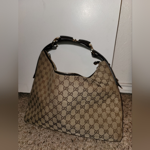 Gucci Handbags - Gucci Hobo Bag
